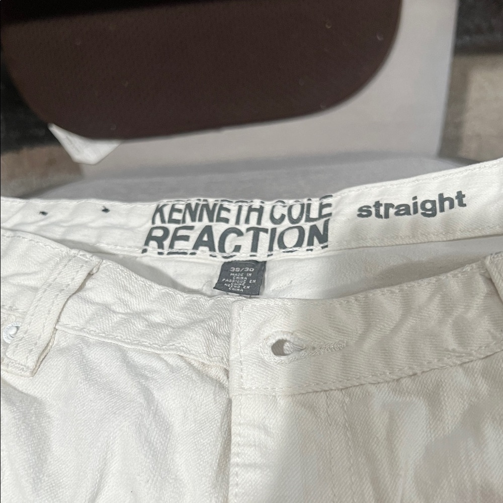 Kenneth Cole Reaction Cream white Straight Pants 38/30. As is